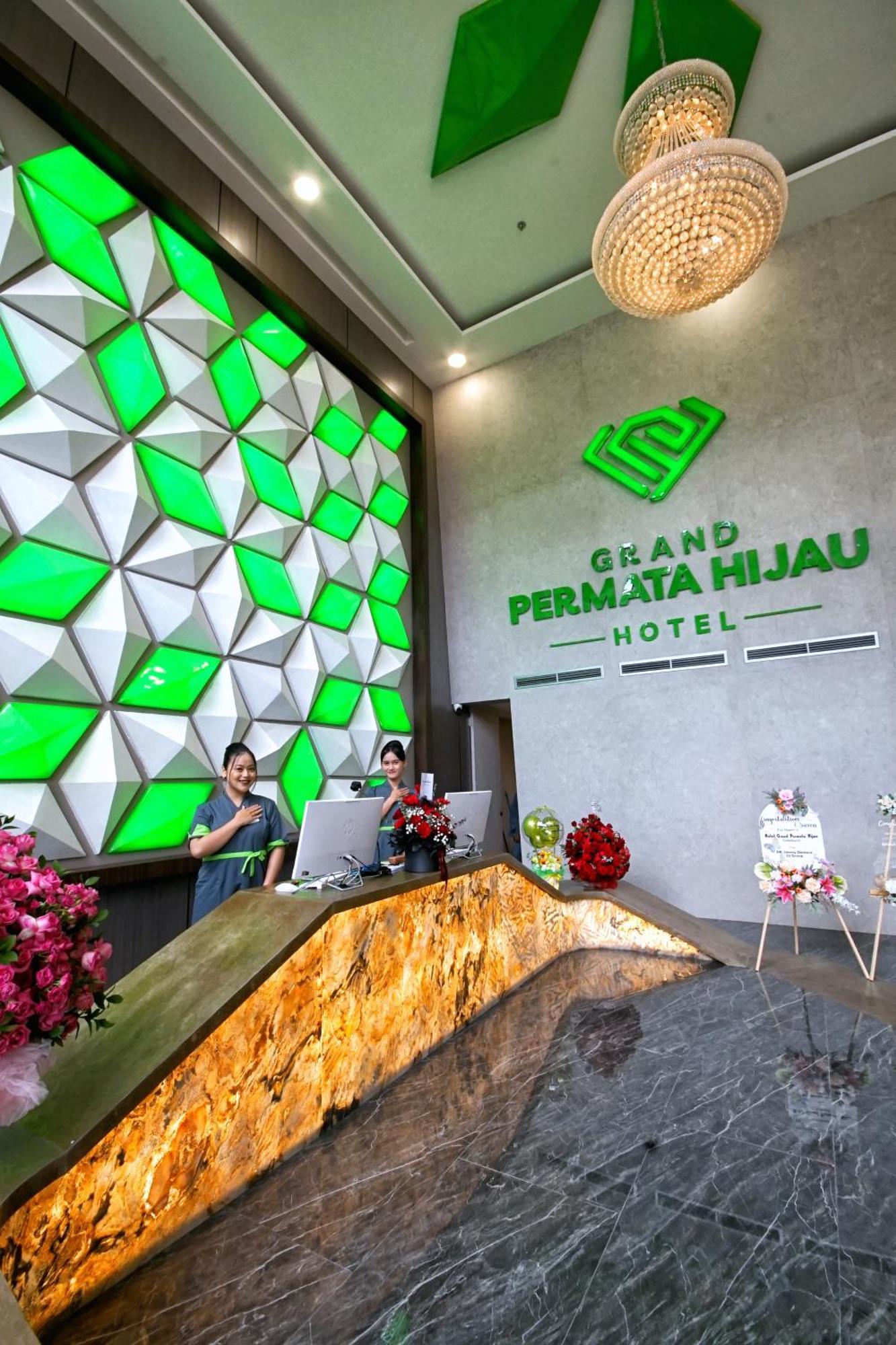 Grand Permata Hijau Hotel Sukabumi Exterior photo
