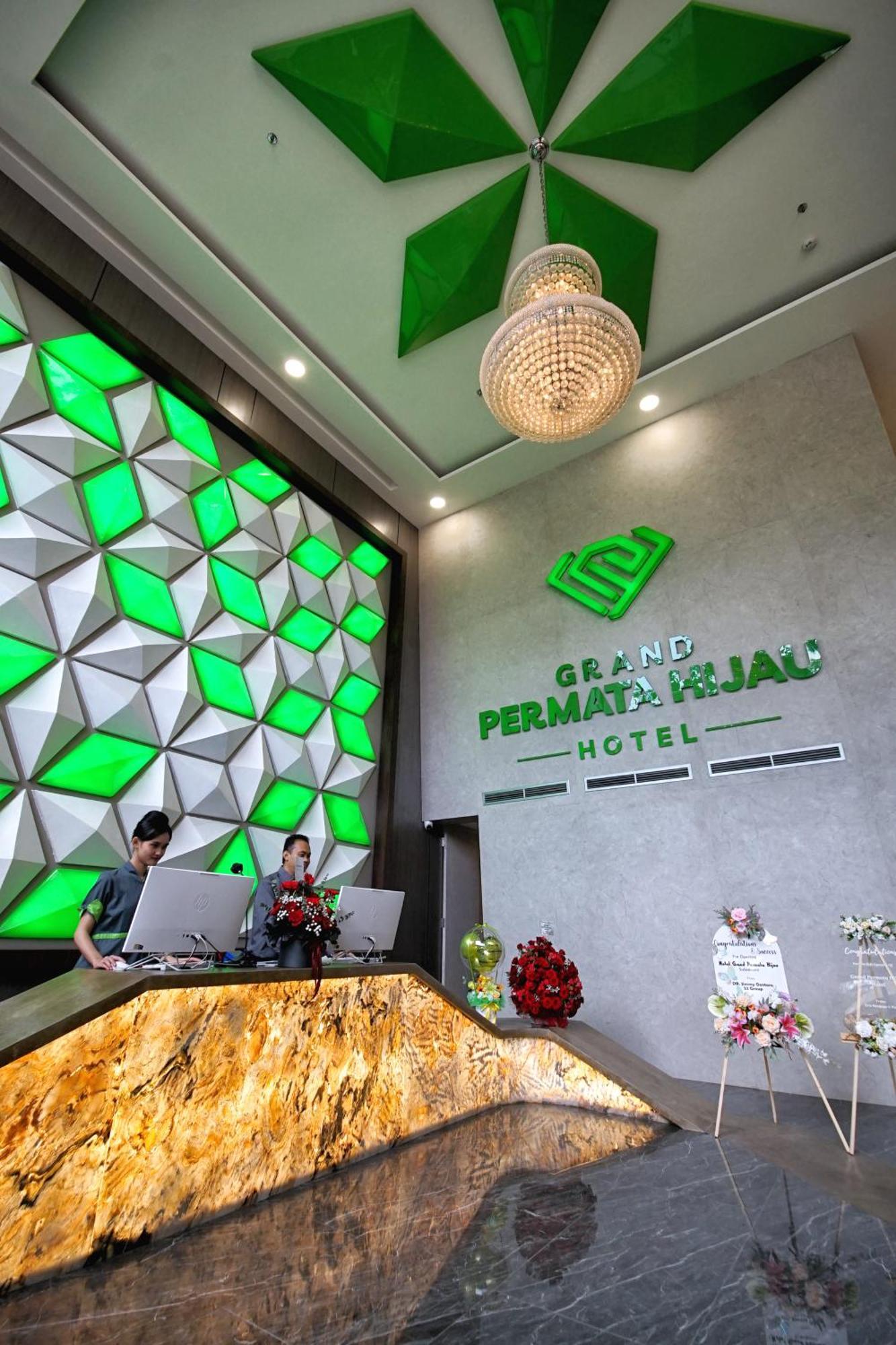Grand Permata Hijau Hotel Sukabumi Exterior photo